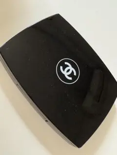 CHANEL ブラック ミラー付きケース