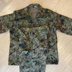 陸上自衛隊 迷彩 戦闘服3型 ベルト付 上下セット - メルカリ