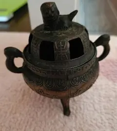 獅子摘み 香炉 金属製 彫刻入り - メルカリ