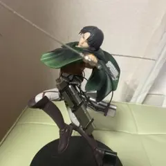 進撃の巨人 リヴァイ フィギュア