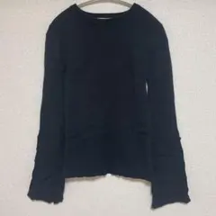 AZUL 黒トップス