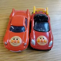 トミカ　アンパンマン ミニカー 2台セット