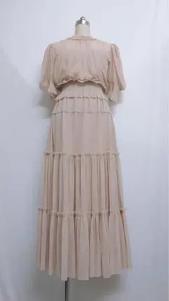 ティアードフリルロングワンピース ベージュ 半袖