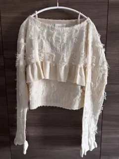 AMERI アイボリー フリルオフショルダー Mのサムネイル