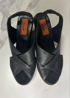 MIGNON クロスストラップ ブラックサンダル　23.5cm