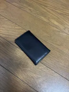 レザーキーケース ブラック黒本革キーケースカラビナ付き車バイク家