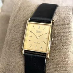 稼動品　SEIKO セイコー　エクセリーヌ　レクタンギュラー　タンク　腕時計のサムネイル