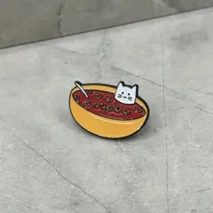 【新品】猫ラーメン　ピンバッジ