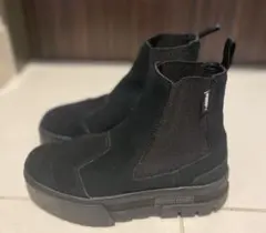 PUMA ブラックサイドゴアブーツ 厚底
