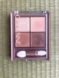 セザンヌ　ビタートーンアイシャドウ03 ビスケットブラウン