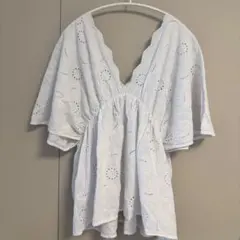 Ray BEAMS 刺繍入り トップス