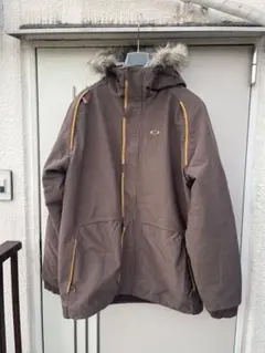 oakley マウンテンパーカー