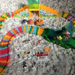 【知育玩具】アンパンマン はしれ！コロコロつなげてロード