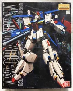旧版 MG 1/100 ZZガンダム と MG 1/100 キュベレイ