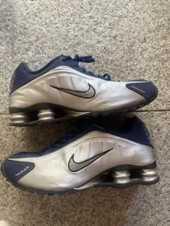 2026年最新】nike shox シルバーの人気アイテム - メルカリ