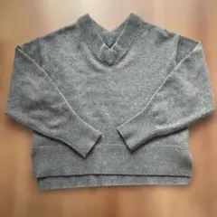 組曲 グレー Vネック クロップドニットセーター