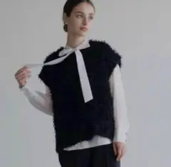 【新品】OHGA モケ ベスト MOKE VEST ホワイト 新品】OHGA モケ ベスト MOKE VEST ホワイト
