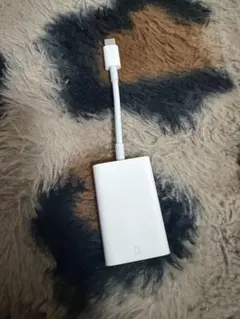新品Apple USB-C SDカードリーダー
