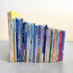 絵本・児童書まとめ売り　60超　50冊超＋DVD9枚＋CD1枚 絵本・児童書まとめ売り 60超 50冊超＋DVD9枚＋CD1枚 - メルカリ