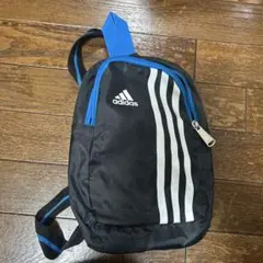 adidas ボディバッグ（子供用） 黒/青 3本ライン