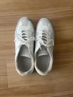 GERMAN TRAINER 26cm