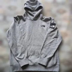 THE NORTH FACE グレー パーカー Lサイズのサムネイル