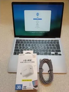 MacBook Air (M1, 2020)(47)アダプタ&ケーブル付き