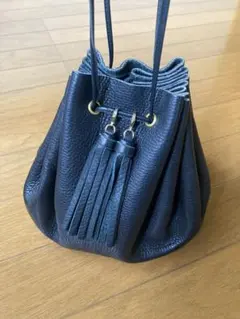 メルクルディン 黒 レザーフリンジ ショルダーバッグ