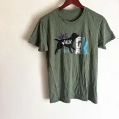 オリーブグリーン 半袖Tシャツ 犬デザイン バックプリント カーキ