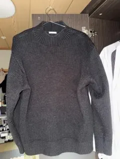 GU ダークグレー クルーネックニット M