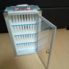 三菱鉛筆　ガラス製什器　(清掃作業代を含む) 三菱鉛筆 ガラス製什器 (清掃作業代を含む) - メルカリ