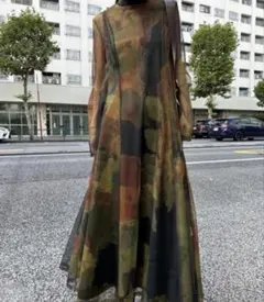 アメリヴィンテージ　UND GYPSUM ART DRESS カーキのサムネイル