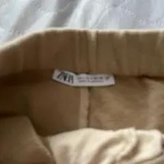ZARA ベージュ カジュアルパンツ