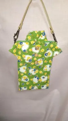 バネ式口金シャツ型スマホ入れ