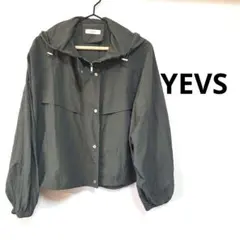 YEVS　イーブス　 ブルゾン パーカー　フード付き　マウンテンパーカー　カーキのサムネイル