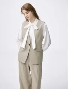 今季新作　新品タグ付き　GU ノーカラーベストZ ベージュ　3XL