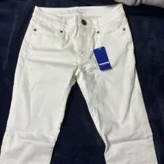 BURBERRY スキニーパンツ ウエスト63cm ヒップ89cm