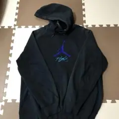 Jordan フード付きブラックジャージ