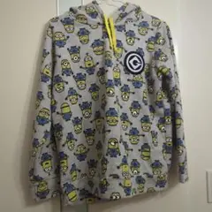 ミニオン柄 フード付きパーカー Mサイズ グレー