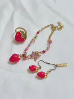 ANNA SUI Strawberry Ring, Bracelet, and Earrings Set