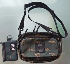 KIU レオパード柄 ミニショルダーバッグ&マルチケースセット