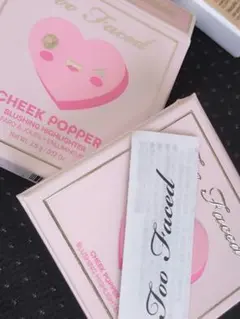 Too Faced【入手困難】Too Faced　チーク ポッパー ハイライターのサムネイル