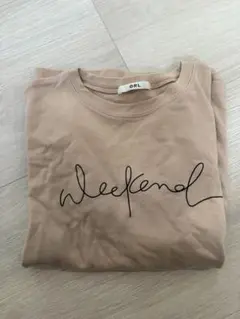 ベージュ ロゴ入り Tシャツ 半袖 夏のサムネイル