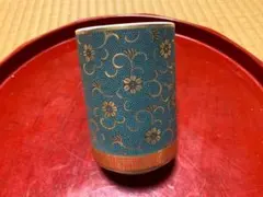 ・九谷焼　東田秋峰　花づめ茶碗　共箱　直径11.8㎝　東Y5-0809⑤ a500 送料無料 本金花詰 九谷焼 東田秋峰造 在銘 共箱 豪華 美品