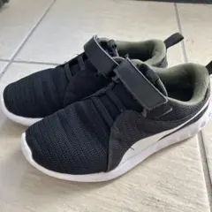 PUMA スニーカー　21センチ　ブラック