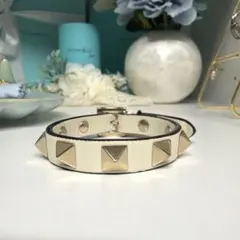 VALENTINO ロックスタッズ レザー ブレスレット オフホワイト - メルカリ