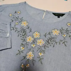新品　刺繍　綿100%　デコイ　プルオーバー　ストライプ　ブラウス　11号　Ｌのサムネイル