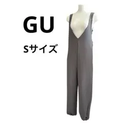 【美品】GUグレーサロペット Vネック ストレッチ素材最終値下げ
