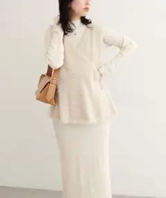 natural couture フェザーペプラムベスト リブタイトワンピース