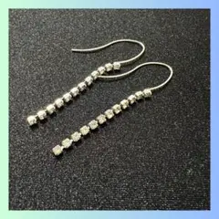 シルバー　クリスタルストレートラインピアス　アクセサリー